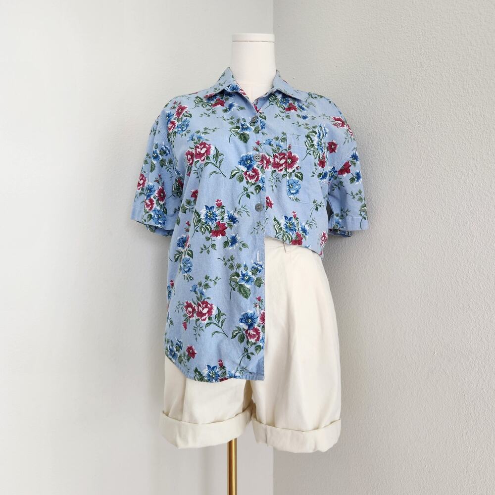 Vintage 90s Floral Chambray Button Up Short Sleeve Shirt Cottagecore Capacity M